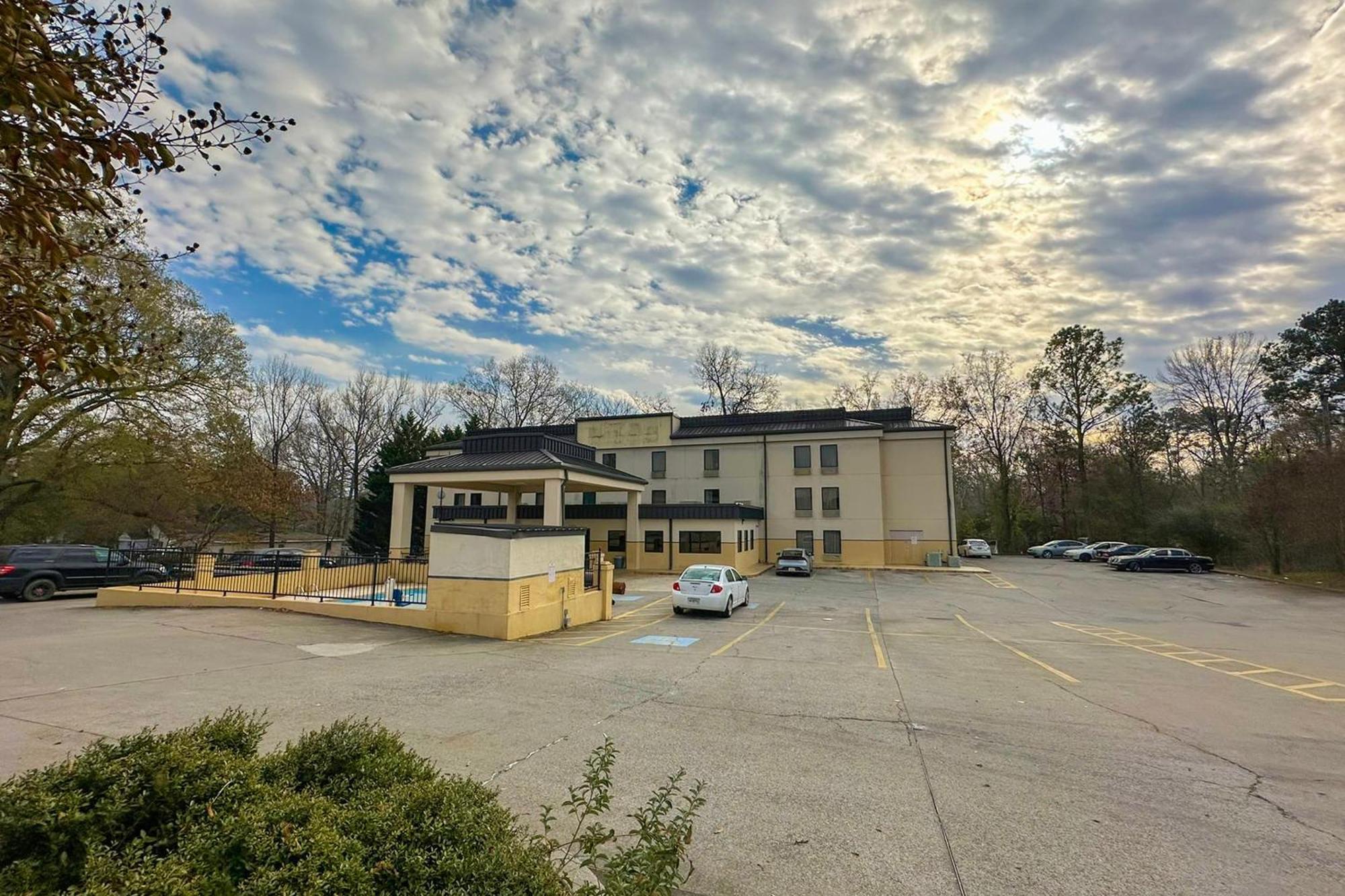 Oyo Hotel Rome West Ga Exteriör bild